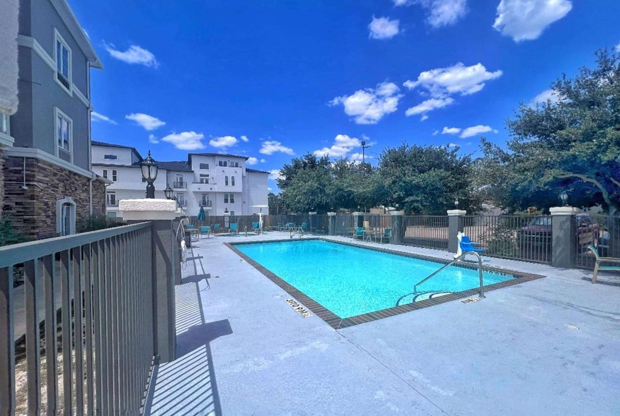 Hotel La Quinta By Wyndham Houston Energy Corridor Zewnętrze zdjęcie